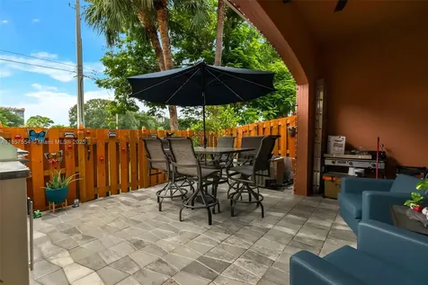 1206 NW 100th Avenue Pembroke Pines FL 33024