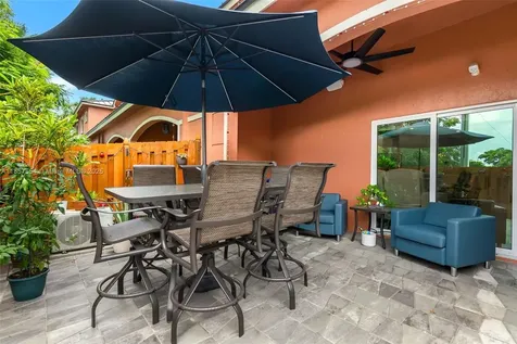 1206 NW 100th Avenue Pembroke Pines FL 33024