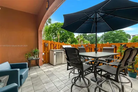 1206 NW 100th Avenue Pembroke Pines FL 33024