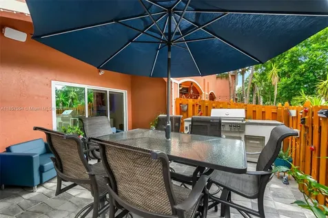 1206 NW 100th Avenue Pembroke Pines FL 33024