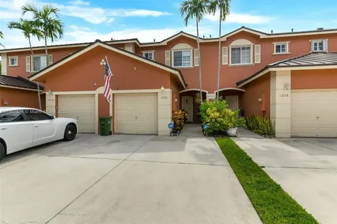 1206 NW 100th Avenue Pembroke Pines FL 33024