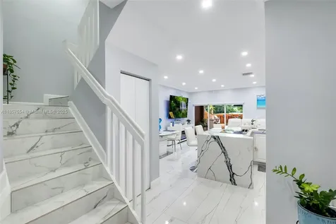 1206 NW 100th Avenue Pembroke Pines FL 33024