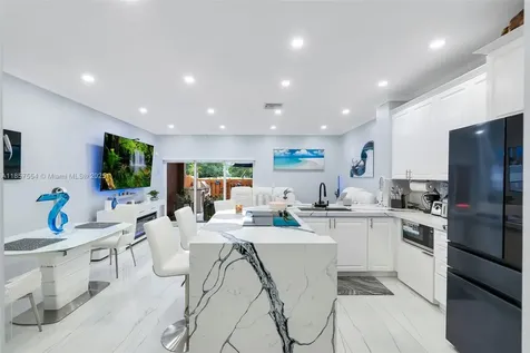 1206 NW 100th Avenue Pembroke Pines FL 33024