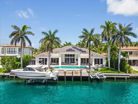 224 S Island Golden Beach FL 33160