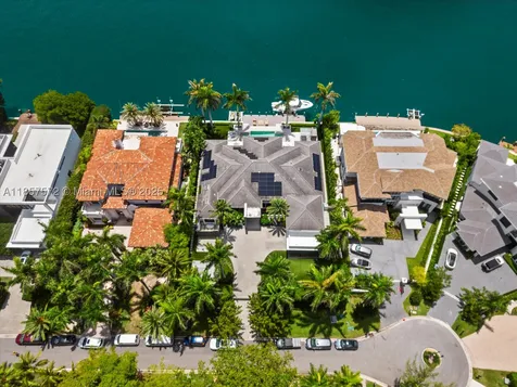 224 S Island Golden Beach FL 33160