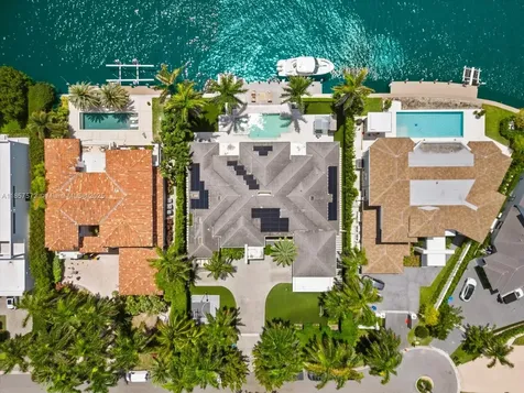 224 S Island Golden Beach FL 33160
