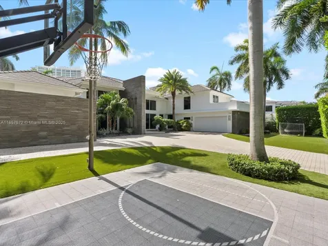 224 S Island Golden Beach FL 33160