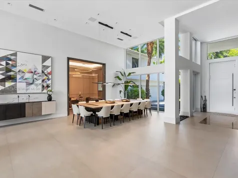 224 S Island Golden Beach FL 33160