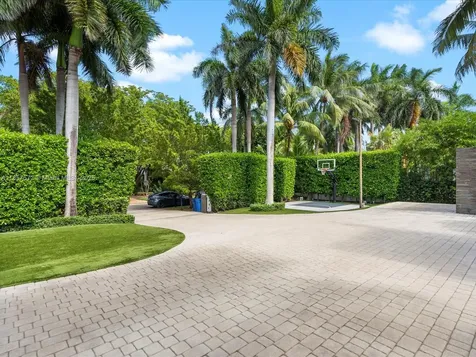 224 S Island Golden Beach FL 33160