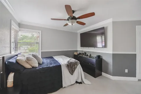 11300 SW 4th Street Pembroke Pines FL 33025