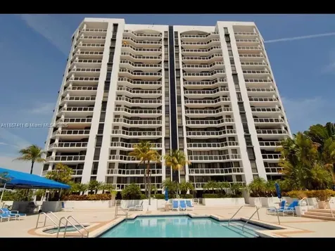 3600 Yacht Club Drive Aventura FL 33180