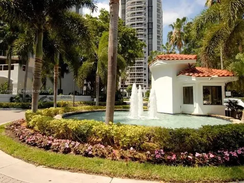 3600 Yacht Club Drive Aventura FL 33180