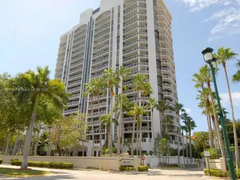 3600 Yacht Club Drive Aventura FL 33180