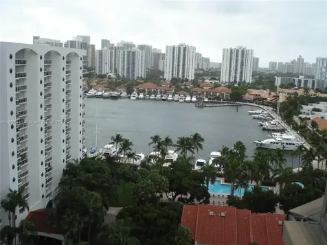 3600 Yacht Club Drive Aventura FL 33180