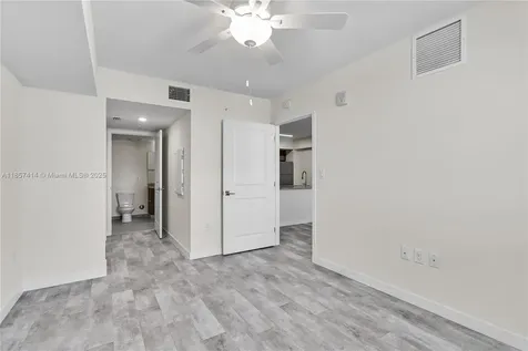 400 NW 112th Avenue Sweetwater FL 33172