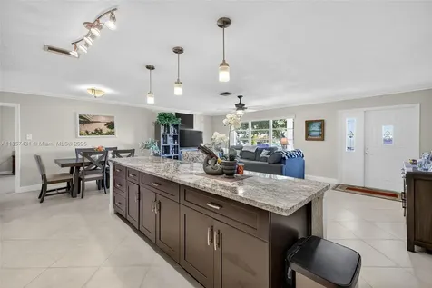 8101 NW 59th Place Tamarac FL 33321
