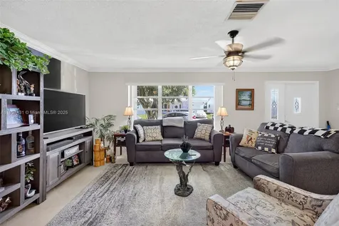8101 NW 59th Place Tamarac FL 33321