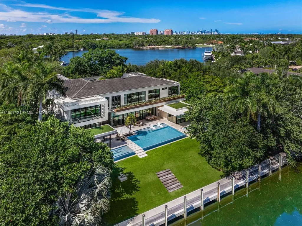 540 Leucadendra Drive Coral Gables FL 33156