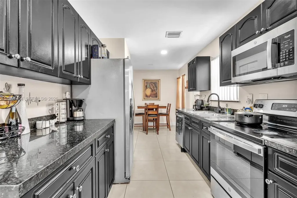 202 NW 14th Avenue Fort Lauderdale FL 33311