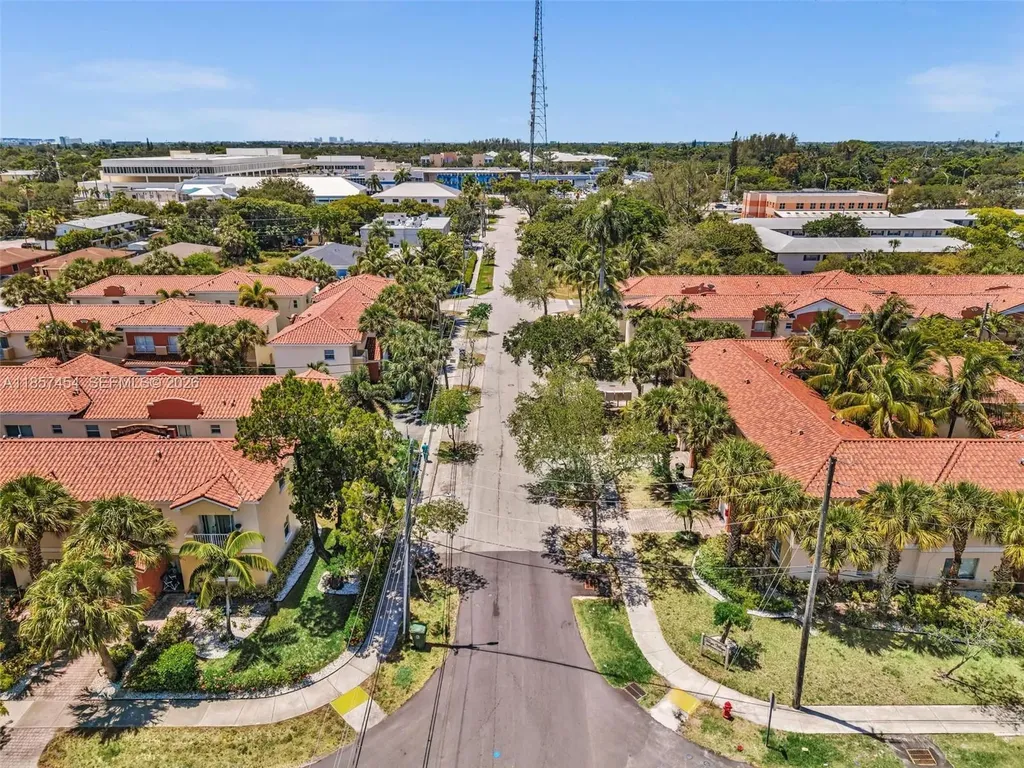 202 NW 14th Avenue Fort Lauderdale FL 33311
