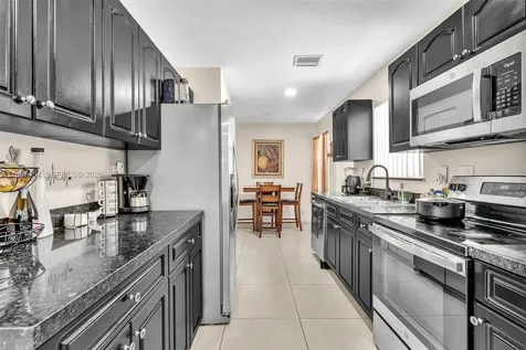 202 NW 14th Avenue Fort Lauderdale FL 33311