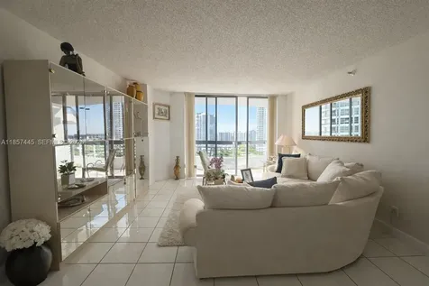 19195 NE 36th Court Aventura FL 33180
