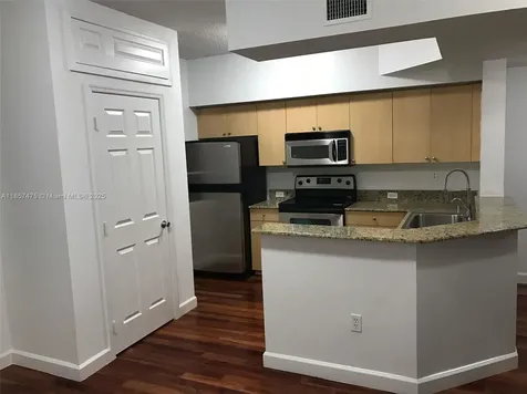 2821 NE 185th Street Aventura FL 33180