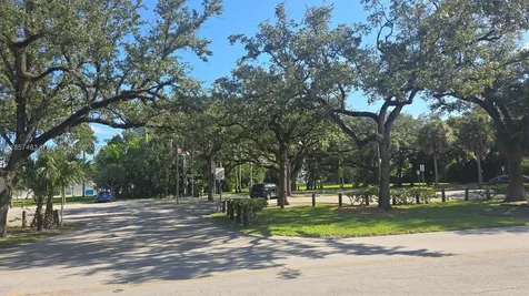 16851 NE 23rd Avenue North Miami Beach FL 33160