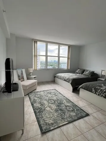 5601 Collins Avenue Miami Beach FL 33140