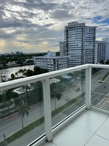 5601 Collins Avenue Miami Beach FL 33140