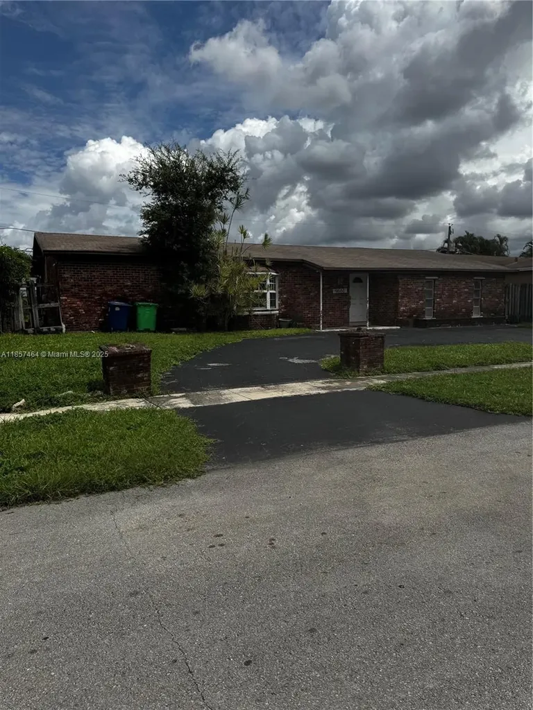 9661 NW 19th Place Sunrise FL 33322