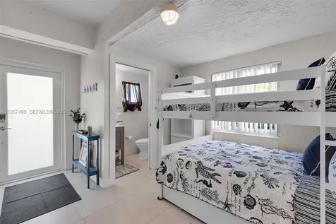 122 Court Contessa Islamorada FL 33036