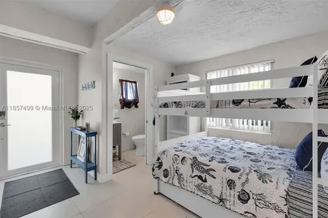 122 Court Contessa Islamorada FL 33036