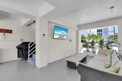 122 Court Contessa Islamorada FL 33036
