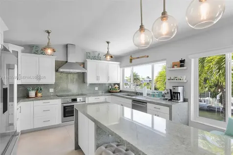 122 Court Contessa Islamorada FL 33036