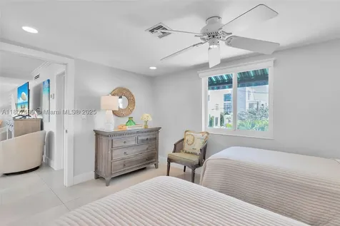122 Court Contessa Islamorada FL 33036