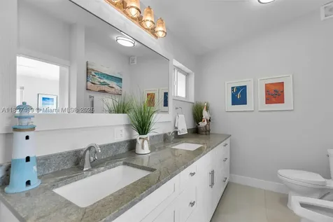 122 Court Contessa Islamorada FL 33036