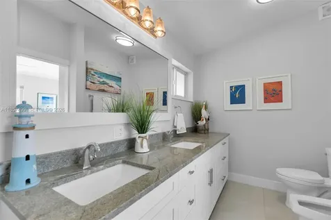 122 Court Contessa Islamorada FL 33036
