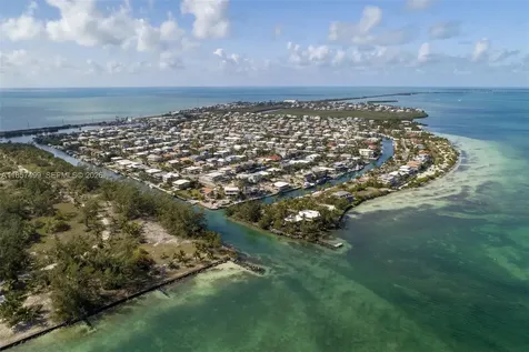 122 Court Contessa Islamorada FL 33036