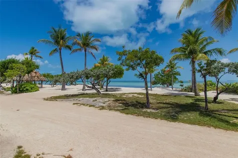 122 Court Contessa Islamorada FL 33036