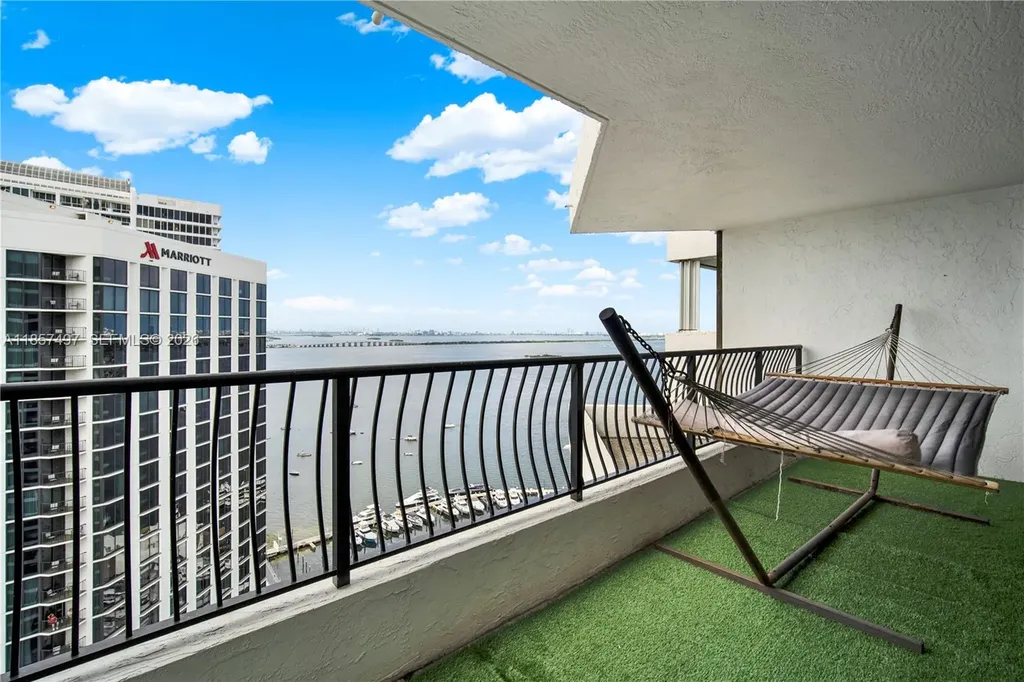 555 NE 15th Street Miami FL 33132