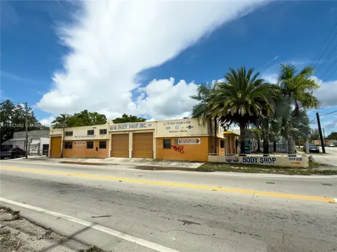 195 NW 71st Street Miami FL 33150