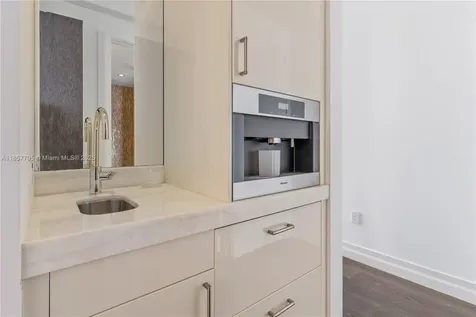 17749 Collins Avenue Sunny Isles Beach FL 33160