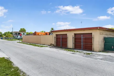 5801 Mayo Street Hollywood FL 33023