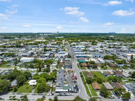 5801 Mayo Street Hollywood FL 33023