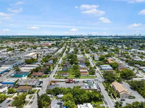 5801 Mayo Street Hollywood FL 33023