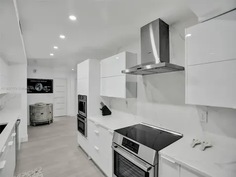 1155 Hillsboro Mile Hillsboro Beach FL 33062