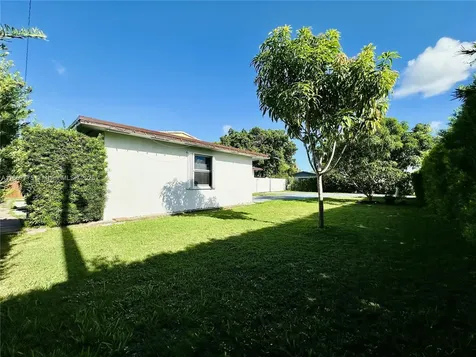 16101 SW 98th Court Miami FL 33157