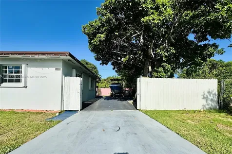16101 SW 98th Court Miami FL 33157