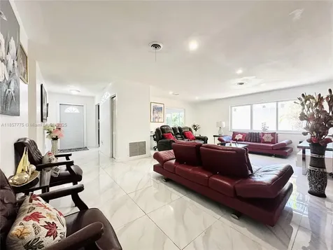 16101 SW 98th Court Miami FL 33157